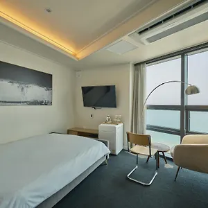 Uh The Haeundae *** Busan
